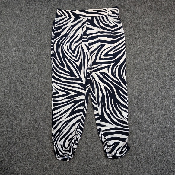 Chico's Zebra Print Ruched Ankle Pants Size 1 Medium Black White Animal Safari — photo 2